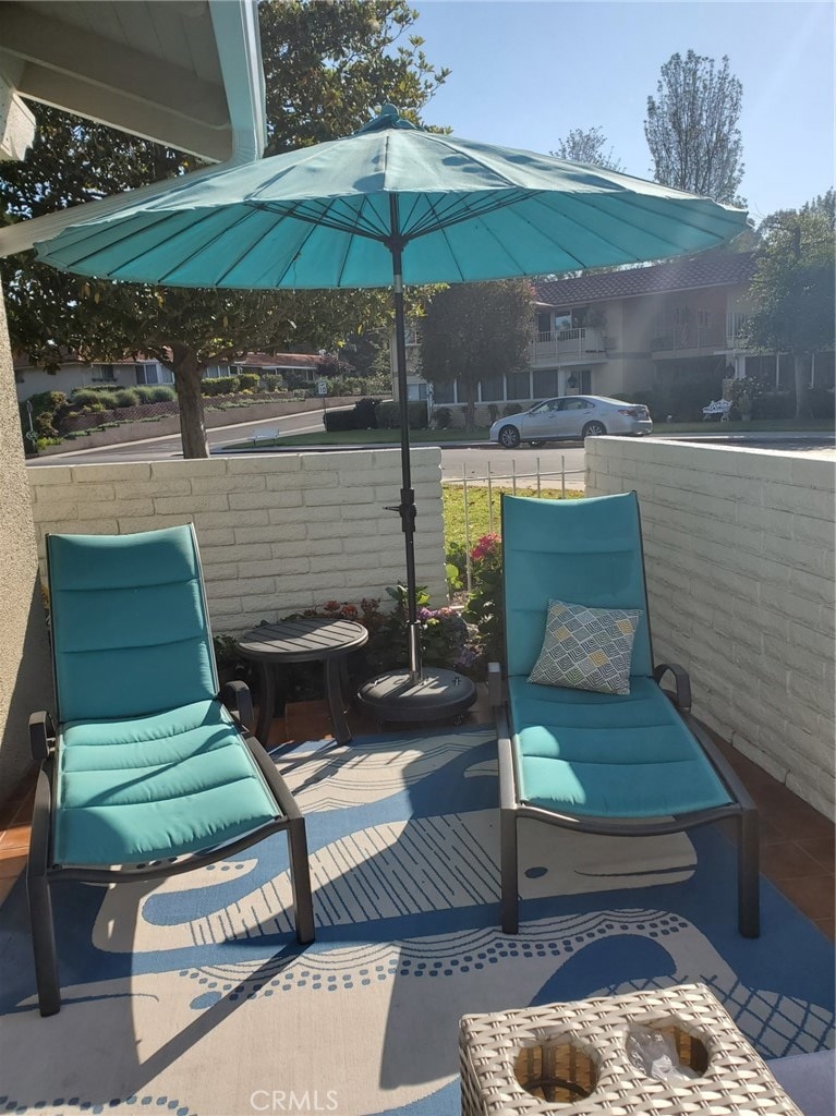 817 Via Alhambra unit B, Laguna Woods, CA 92637 - photo 1