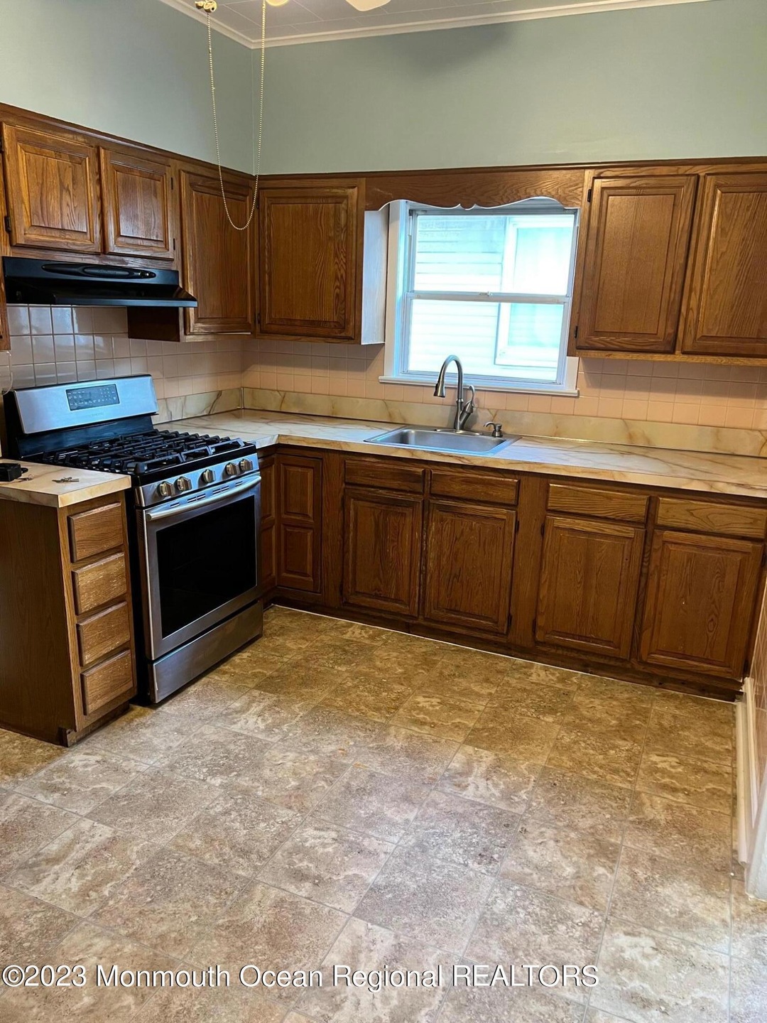 446 Erico Ave, Elizabeth, NJ 07202 - photo 1