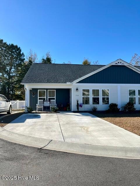 710 Discovery Cove, Newport, NC 28570 - photo 1