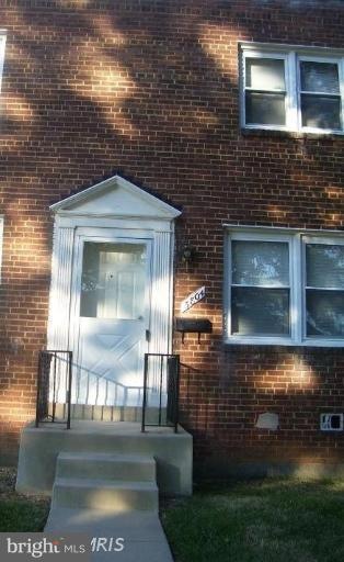 3804 28th Ave unit 126, Temple Hills, MD 20748 - photo 1