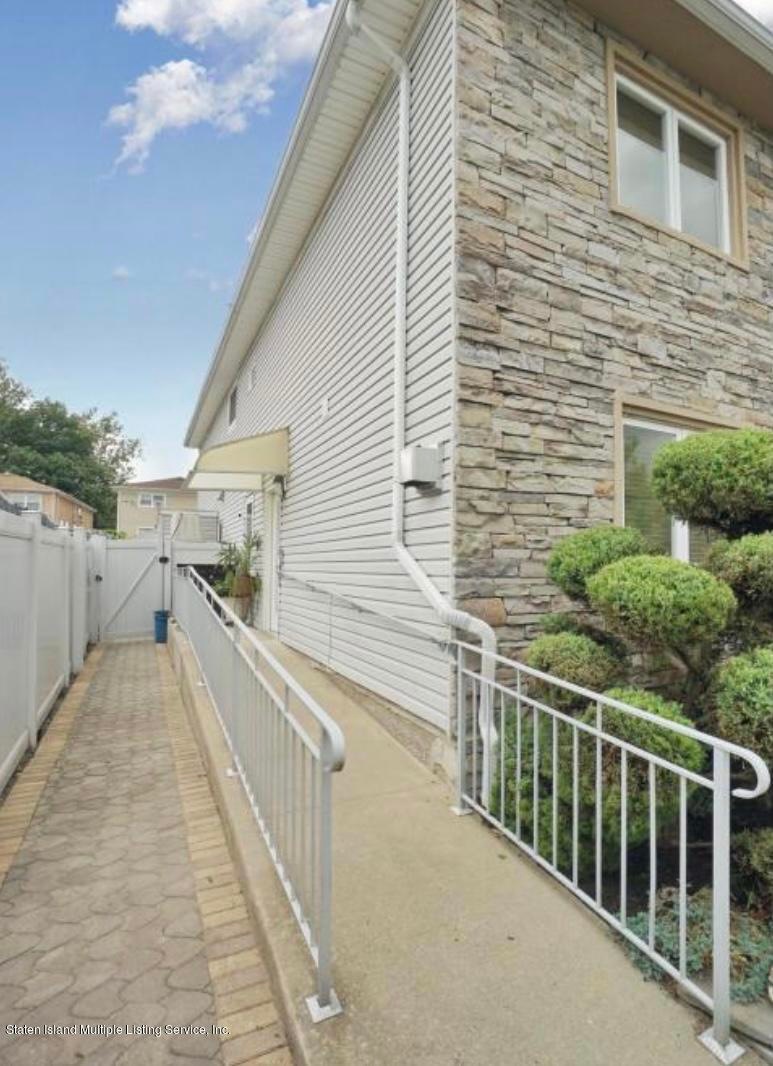 12 Tuttle St unit 1st Fl, Staten Island, NY 10314 - photo 1