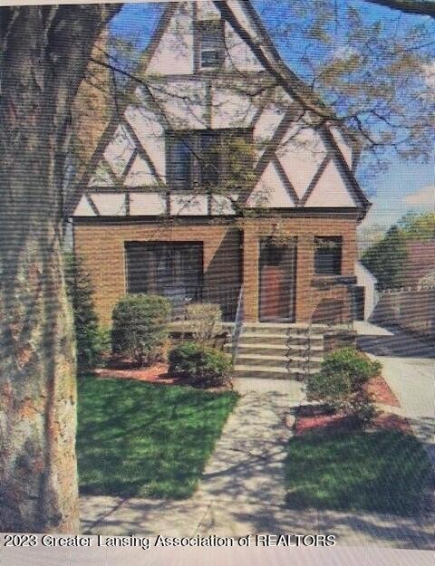 411 West St, Lansing, MI 48915 - photo 1