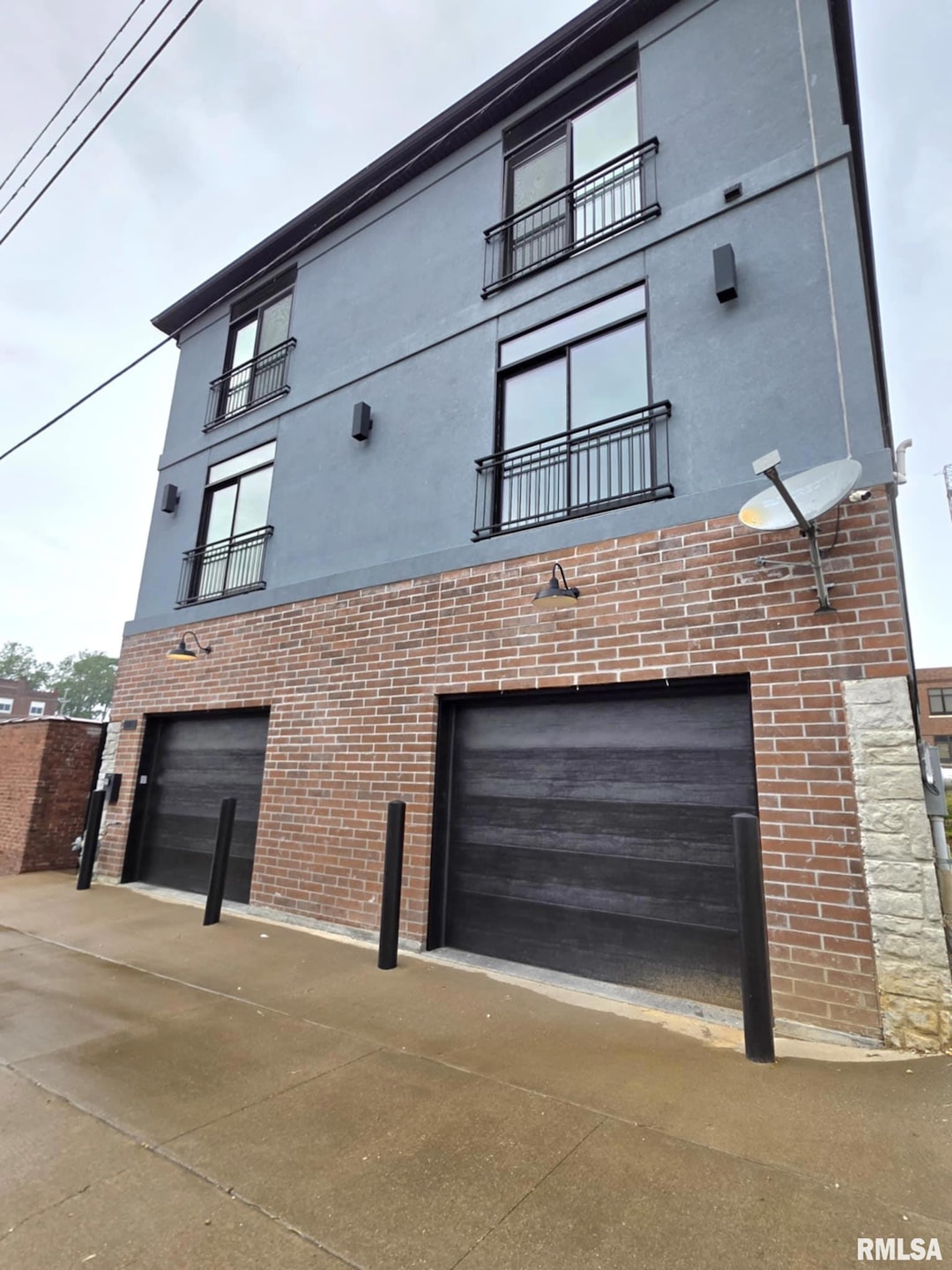 For Sale $499,000