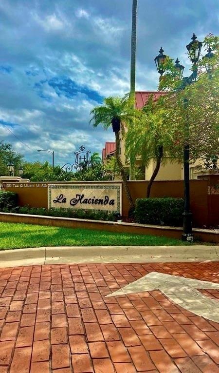 18320 NW 68th Ave unit A, Hialeah, FL 33015 - photo 1