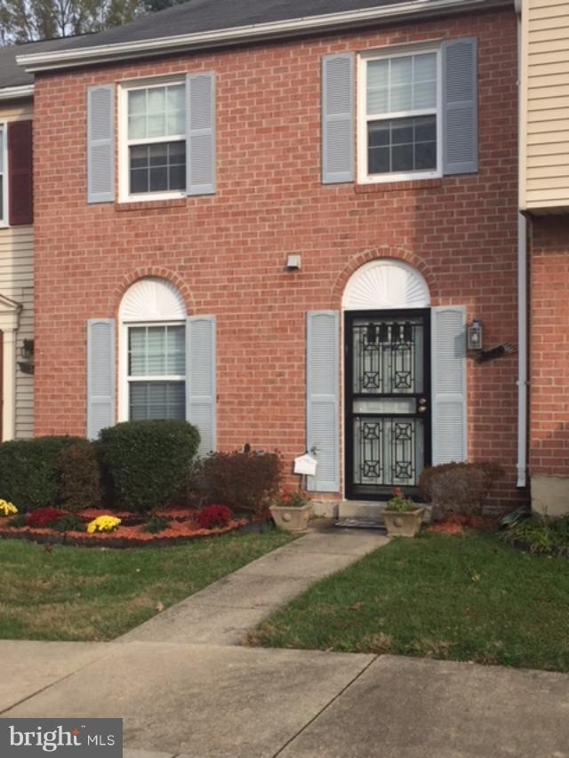 2149 N Anvil Ln, Temple Hills, MD 20748 - photo 1