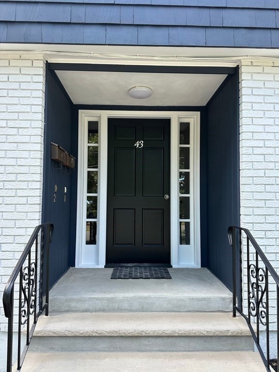 43 N Emerson St unit 1, Wakefield, MA 01880 - photo 1