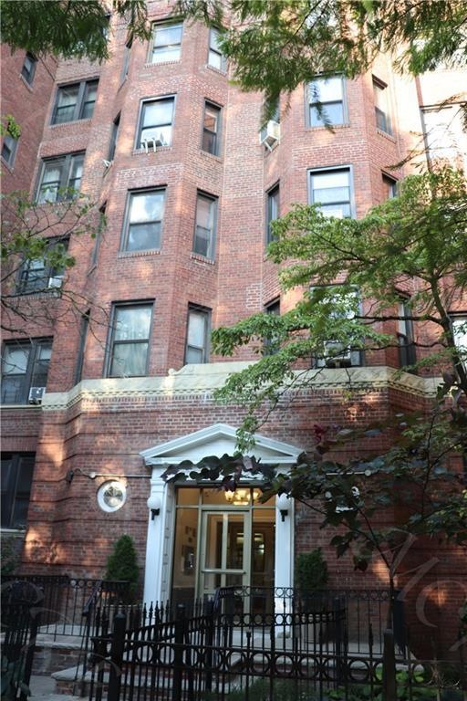 645 East 26 Street