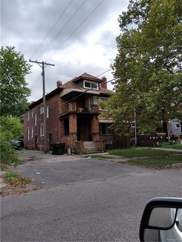 3729 Blaine Front.jpg