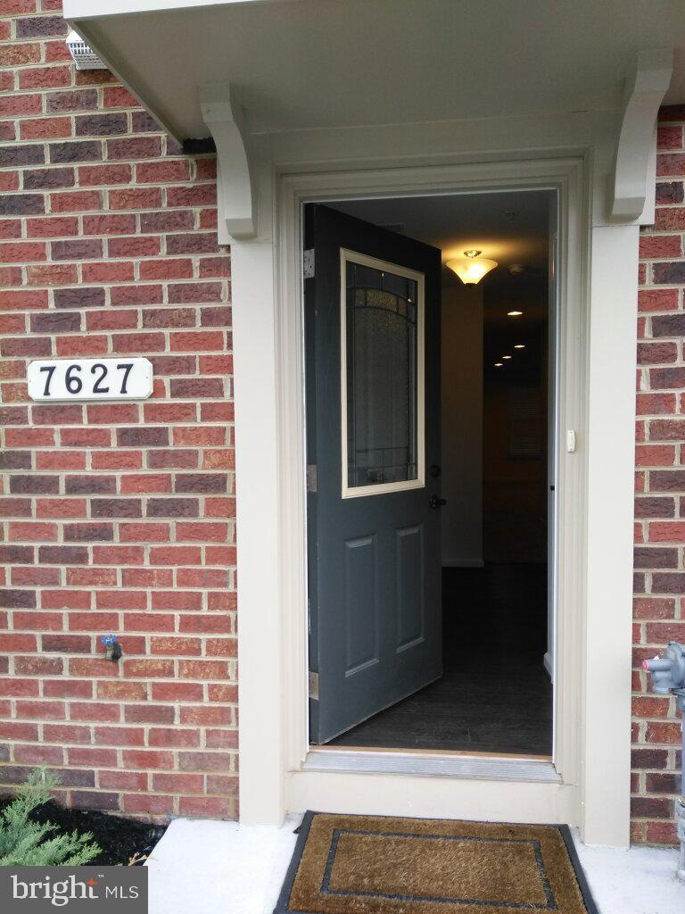 7627 Hamilton Crossing, Hanover, MD 21076 - photo 1