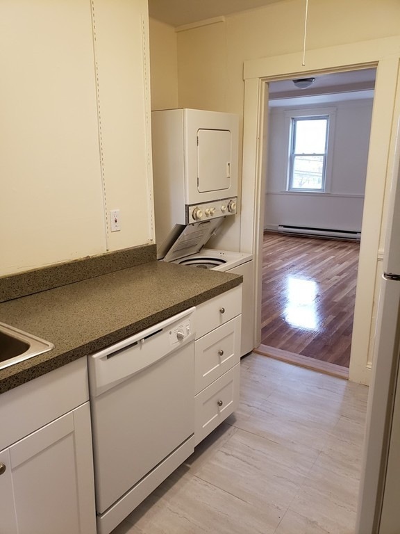 171 Florence St unit 2, Roslindale, MA 02131 - photo 1