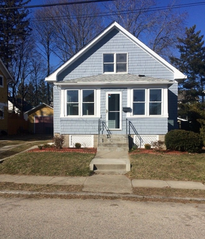 36 Philmont Ave, Cranston, RI 02910 - photo 1