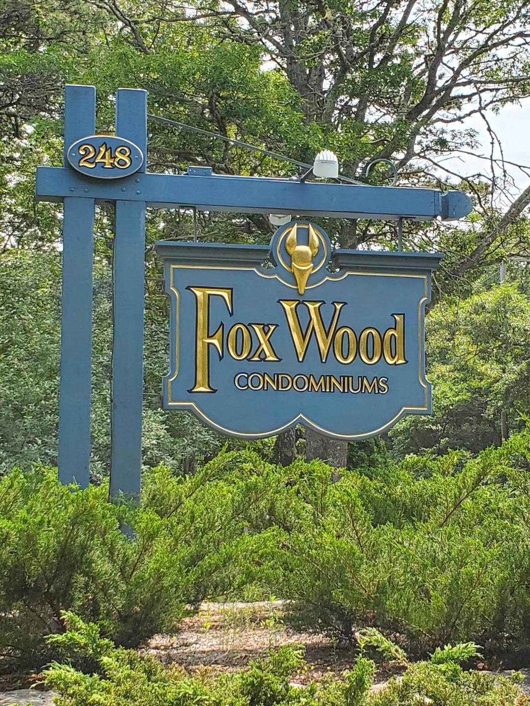 Fox Wood Condominiums