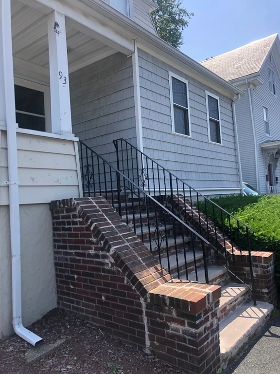 93 Pine St unit 1, Swampscott, MA 01907 - photo 1