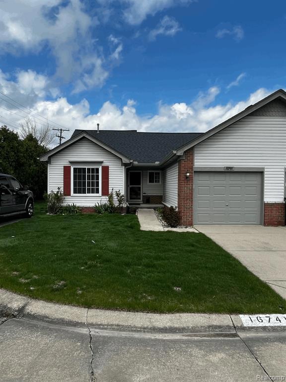 16741 Kenwood Ct, Roseville, MI 48066 - photo 1