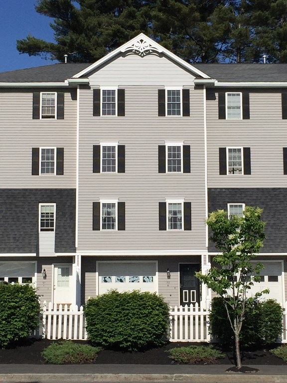 50 Brooks St unit E, Worcester, MA 01606 - photo 1