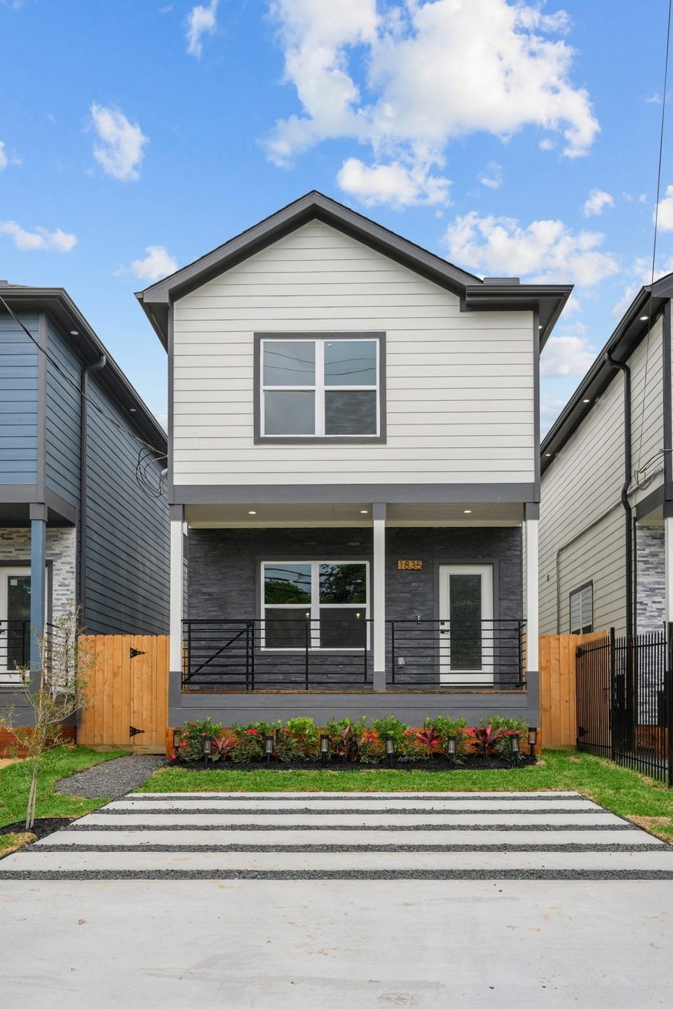 1835 Dewalt St, Houston, TX 77088 - photo 1