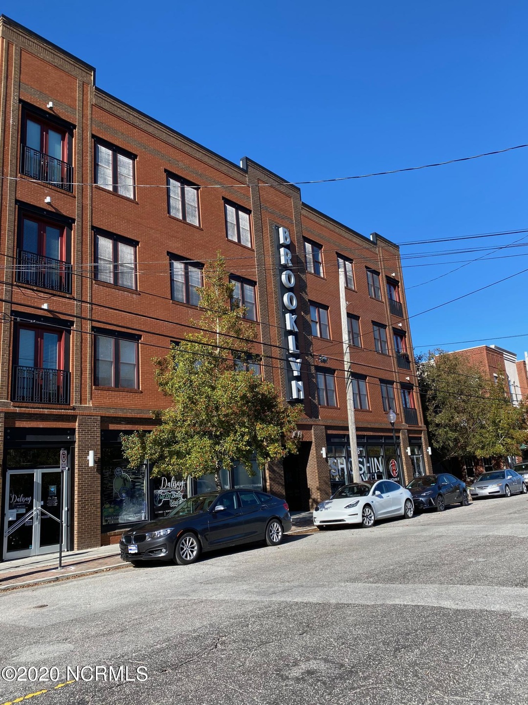 709 N 4th - 1 of 37