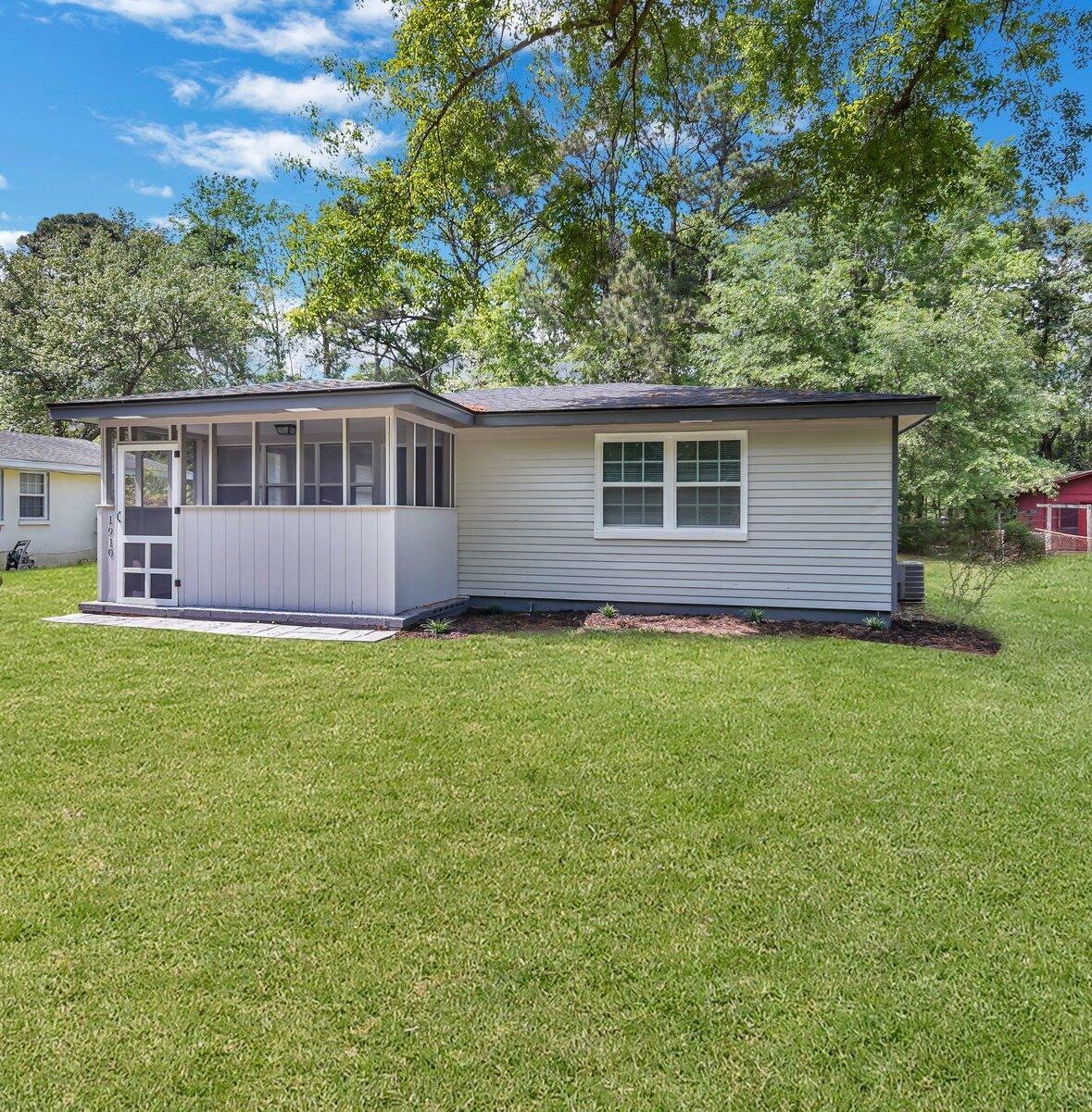 1910 Able St, Charleston, SC 29407 - photo 1