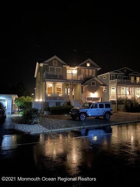 Front Night Pic 4