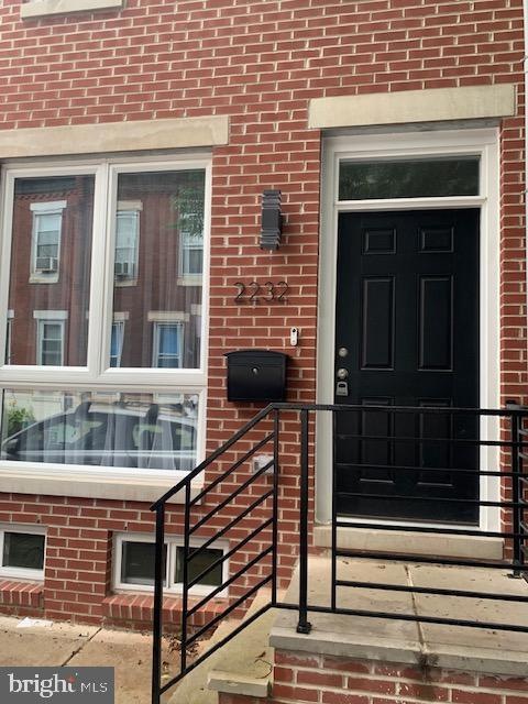2232 Gerritt St, Philadelphia, PA 19146 - photo 1
