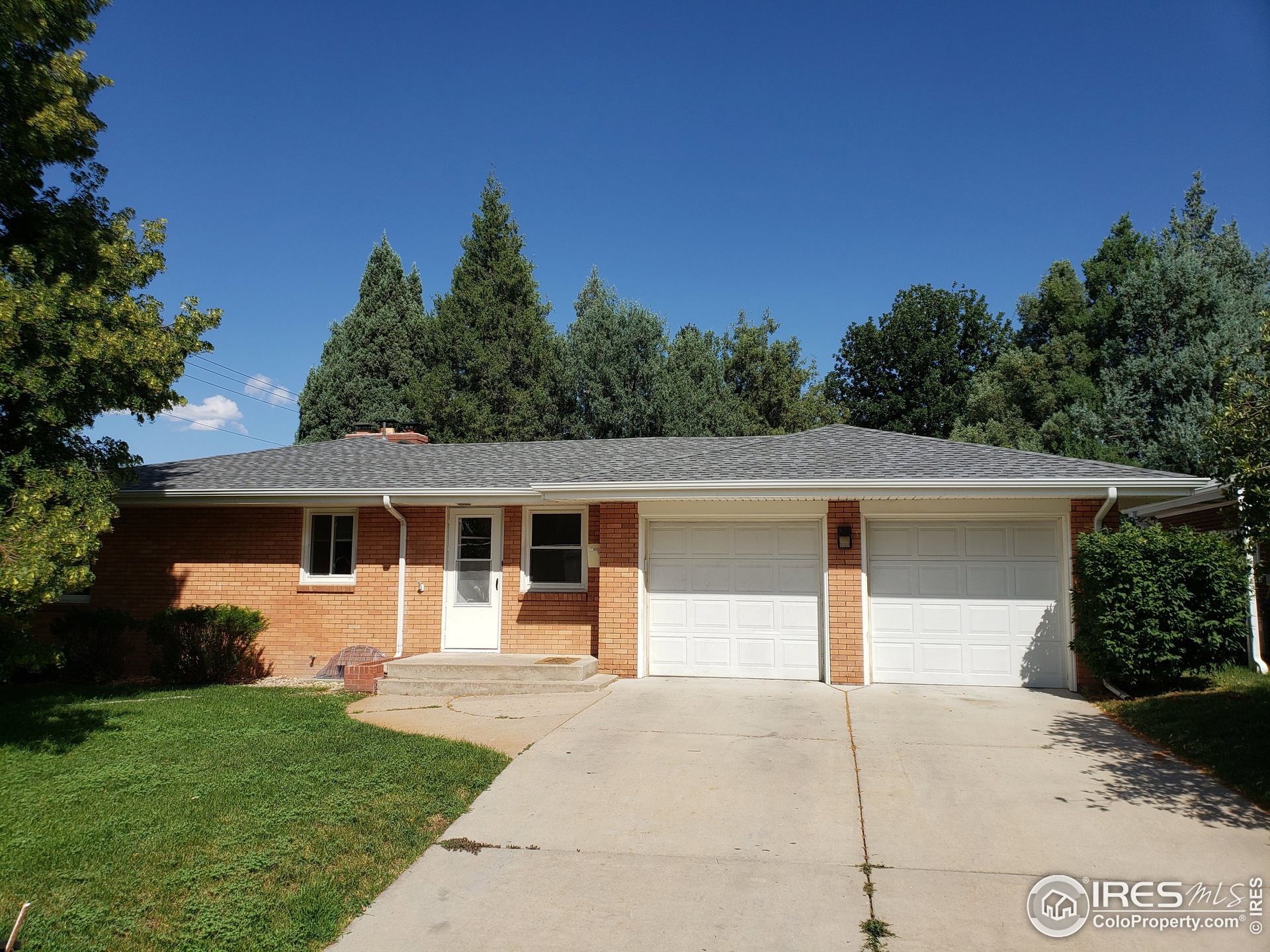 Front exterior facing west.