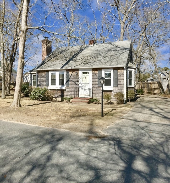27 Andrews St, Wareham, MA 02532 - photo 1
