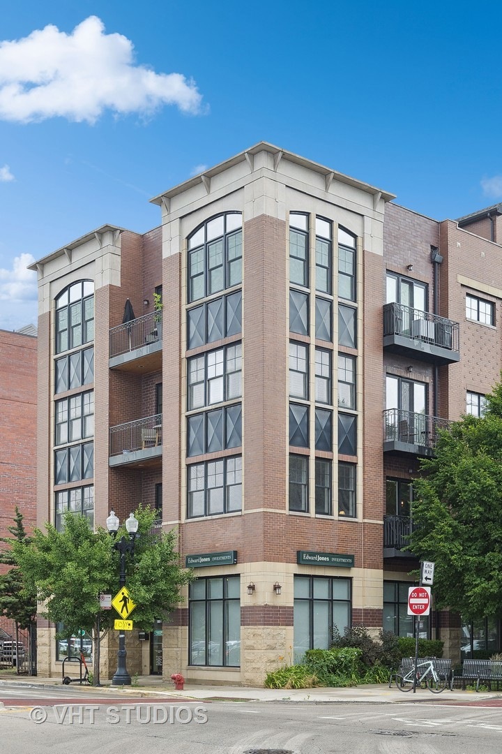 4804 N Hamilton Ave unit 2S, Chicago, IL 60625 - photo 1