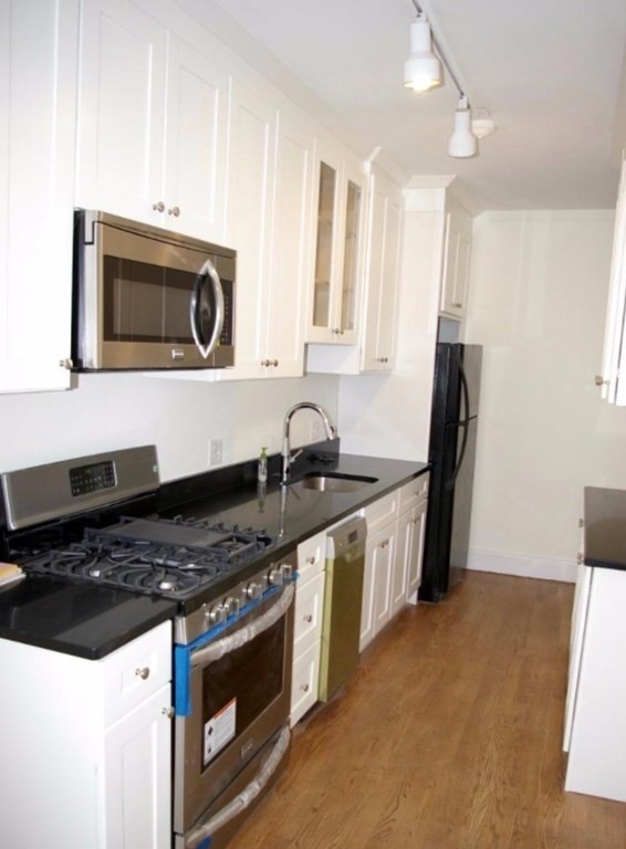 66 Queensberry St unit 418, Boston, MA 02215 - photo 1