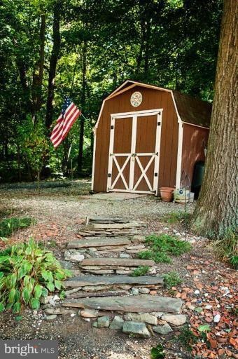 14223 Ritchie Rd, Cascade, MD 21719 - photo 1