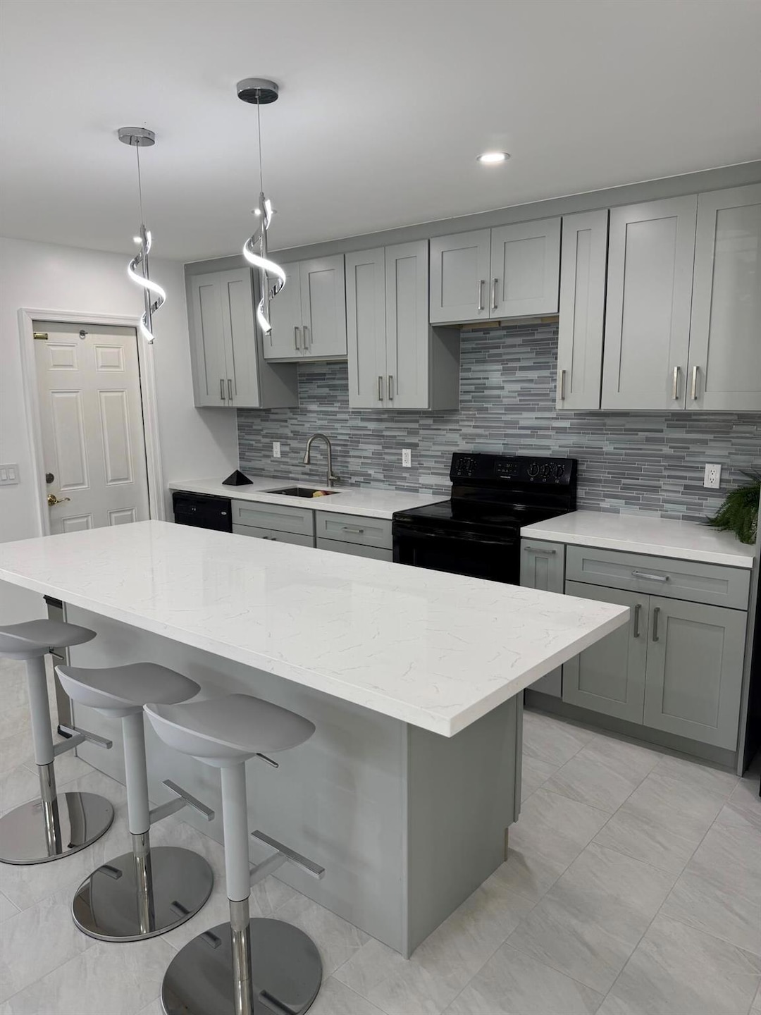 For Rent $2,000/month