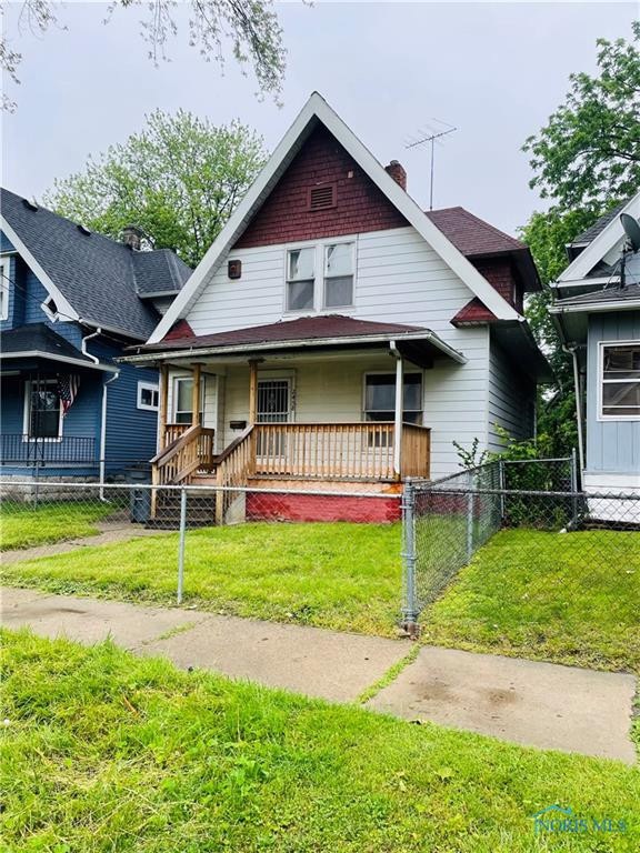 2458 Lawton Ave, Toledo, OH 43620 - photo 1