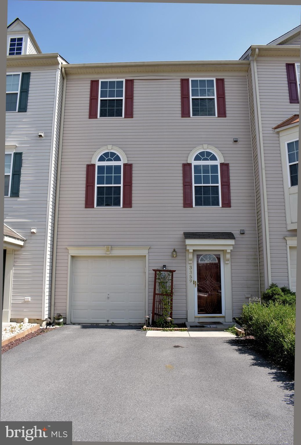 3359 Landmark Ct, Chambersburg, PA 17201 - photo 1