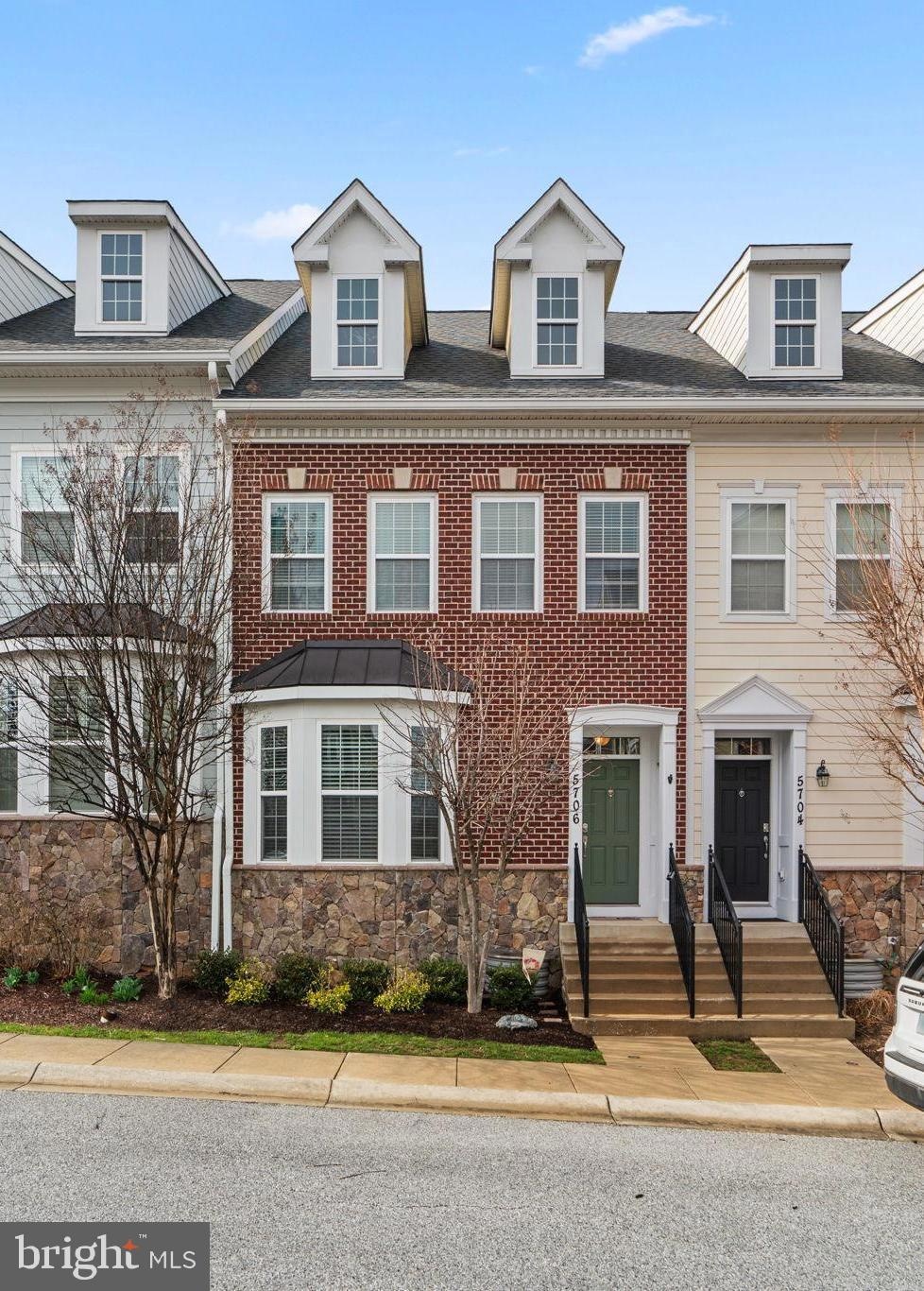 Sold $705,000 • Co-Listing Agent