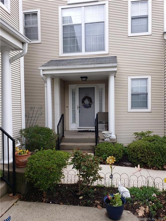 206 Limner Cir unit 206, Rocky Hill, CT 06067 - photo 1