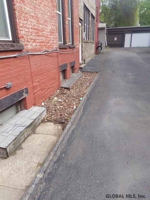 29 2nd Ave unit 1F, Albany, NY 12202 - photo 1