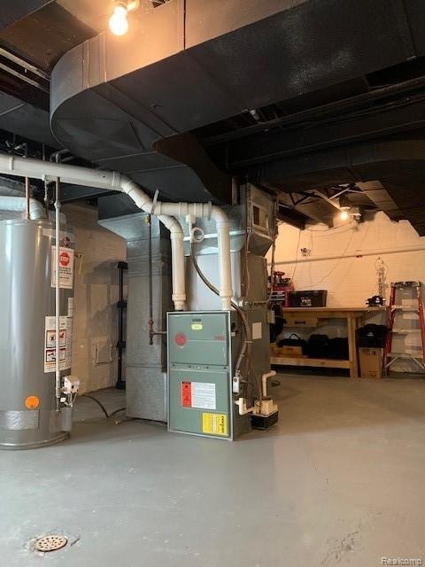 1317 Bishop Rd, Grosse Pointe Park, MI 48230 - photo 1