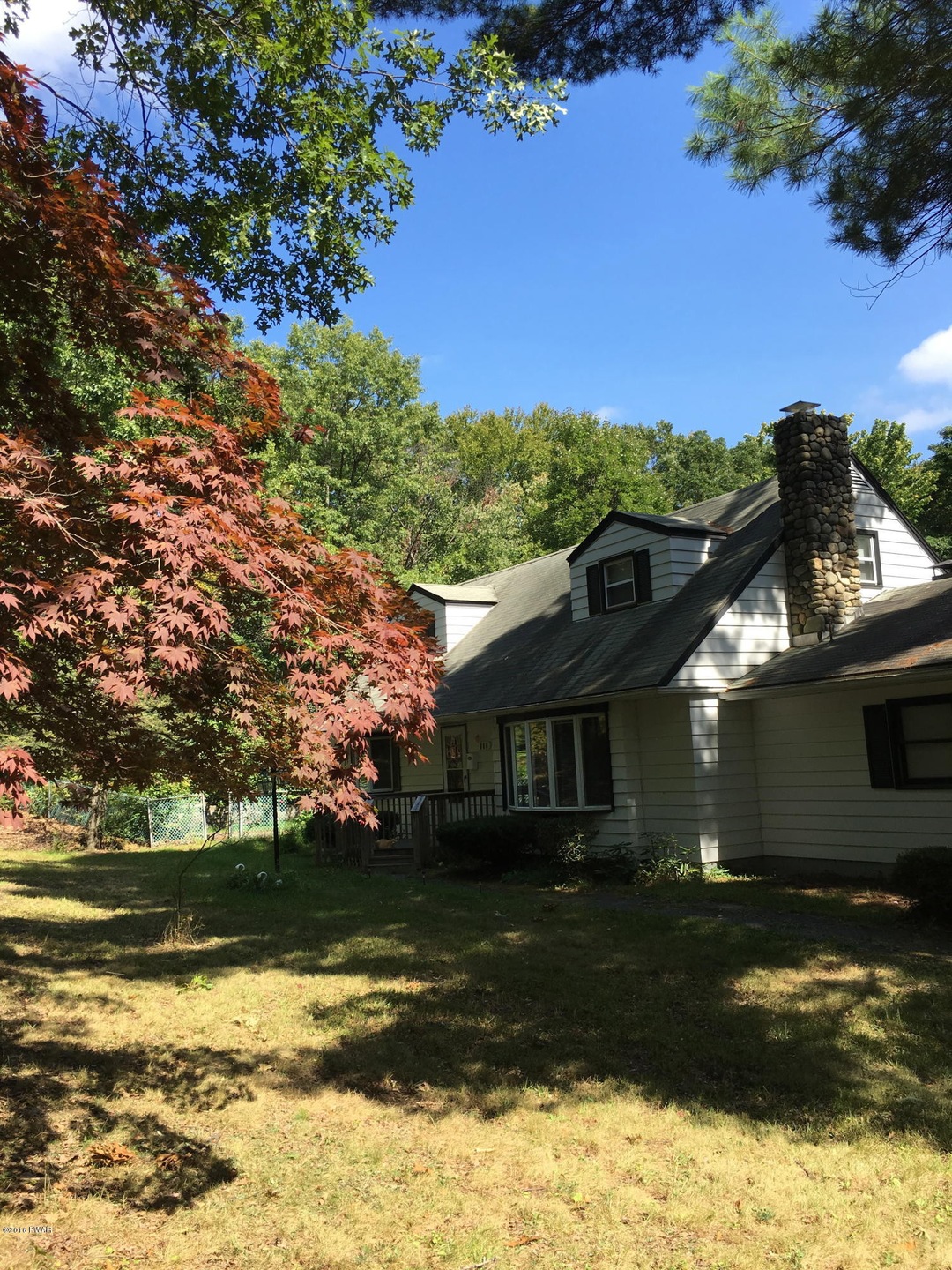 122 Tiger Lily Dr, Dingmans Ferry, PA 18328 - photo 1