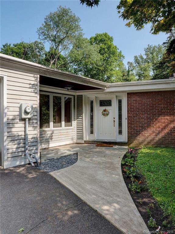 29 Grantham Rd, Wallingford, CT 06492 - photo 1