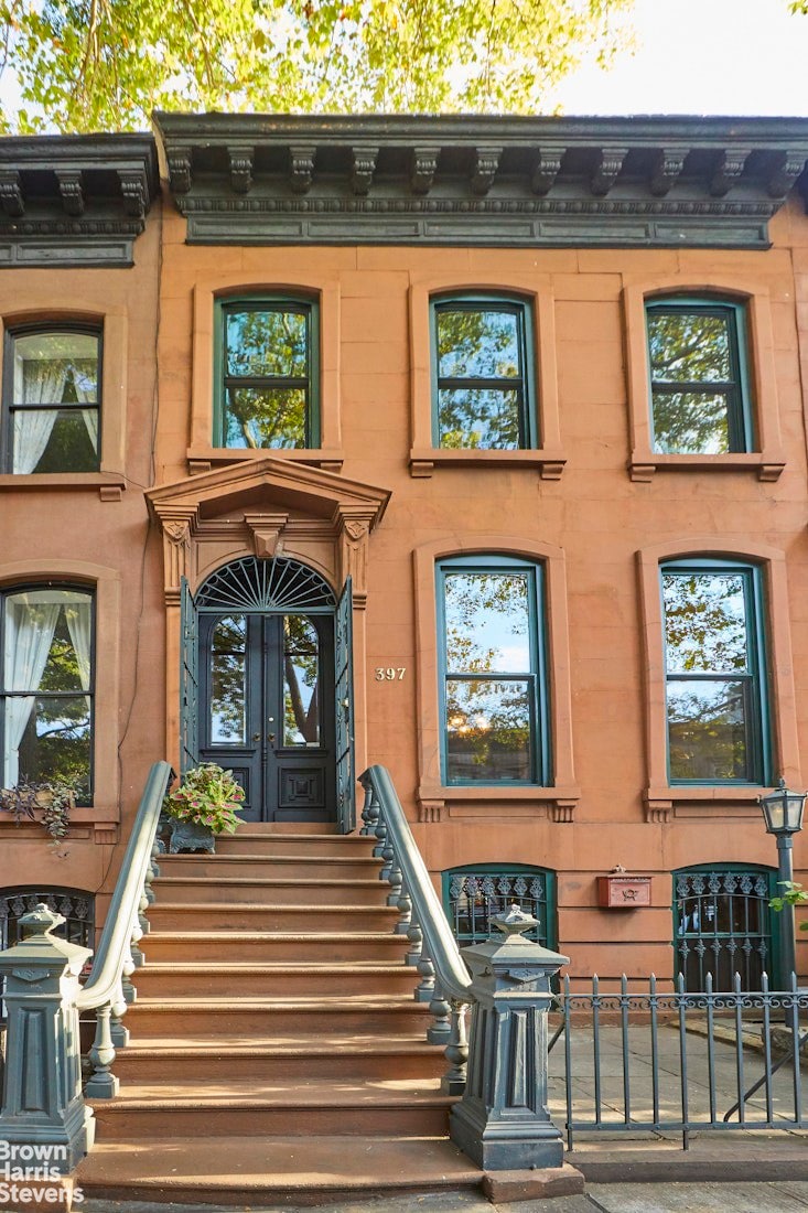 Pending $3,200,000 • Co-Listing Agent