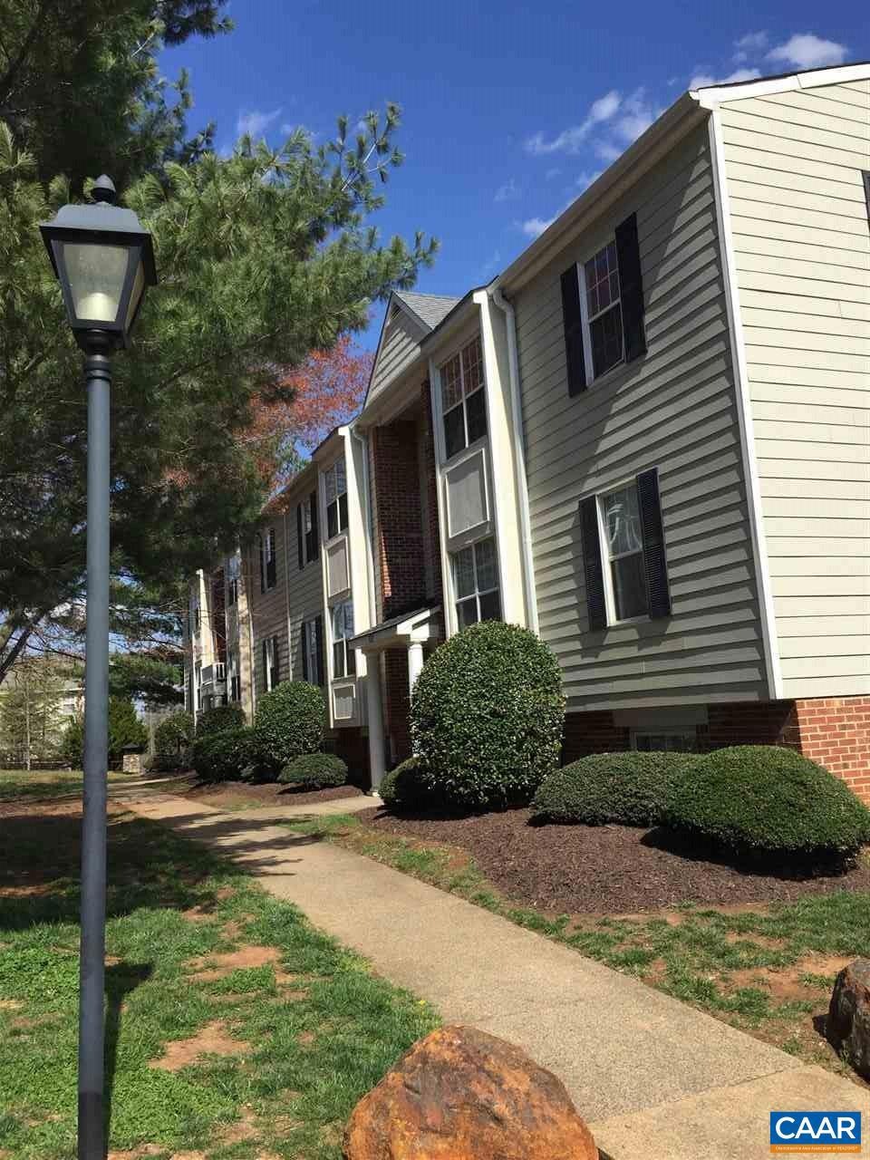 1262 Villa Ln unit F, Charlottesville, VA 22903 - photo 1