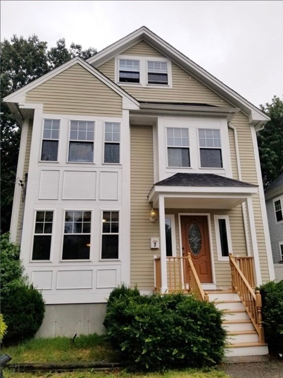 7 Carlford Rd, Jamaica Plain, MA 02130 - photo 1