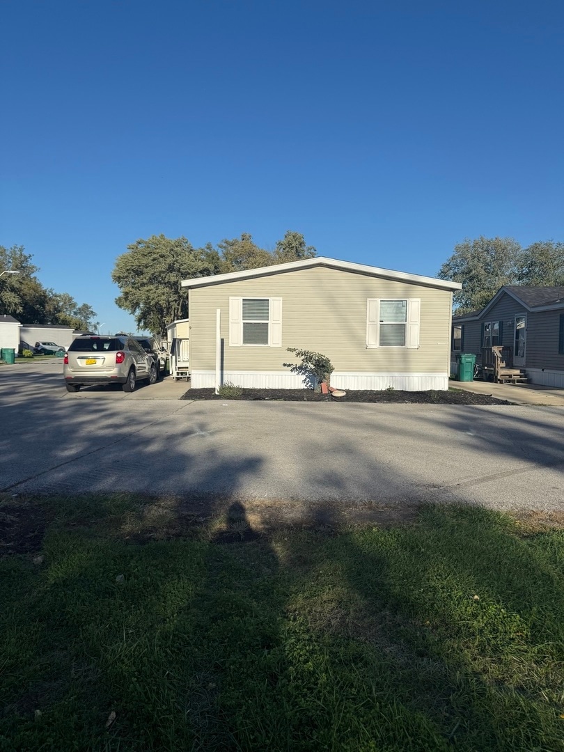 unlisted-address, Chicago, IL 60633 - photo 1