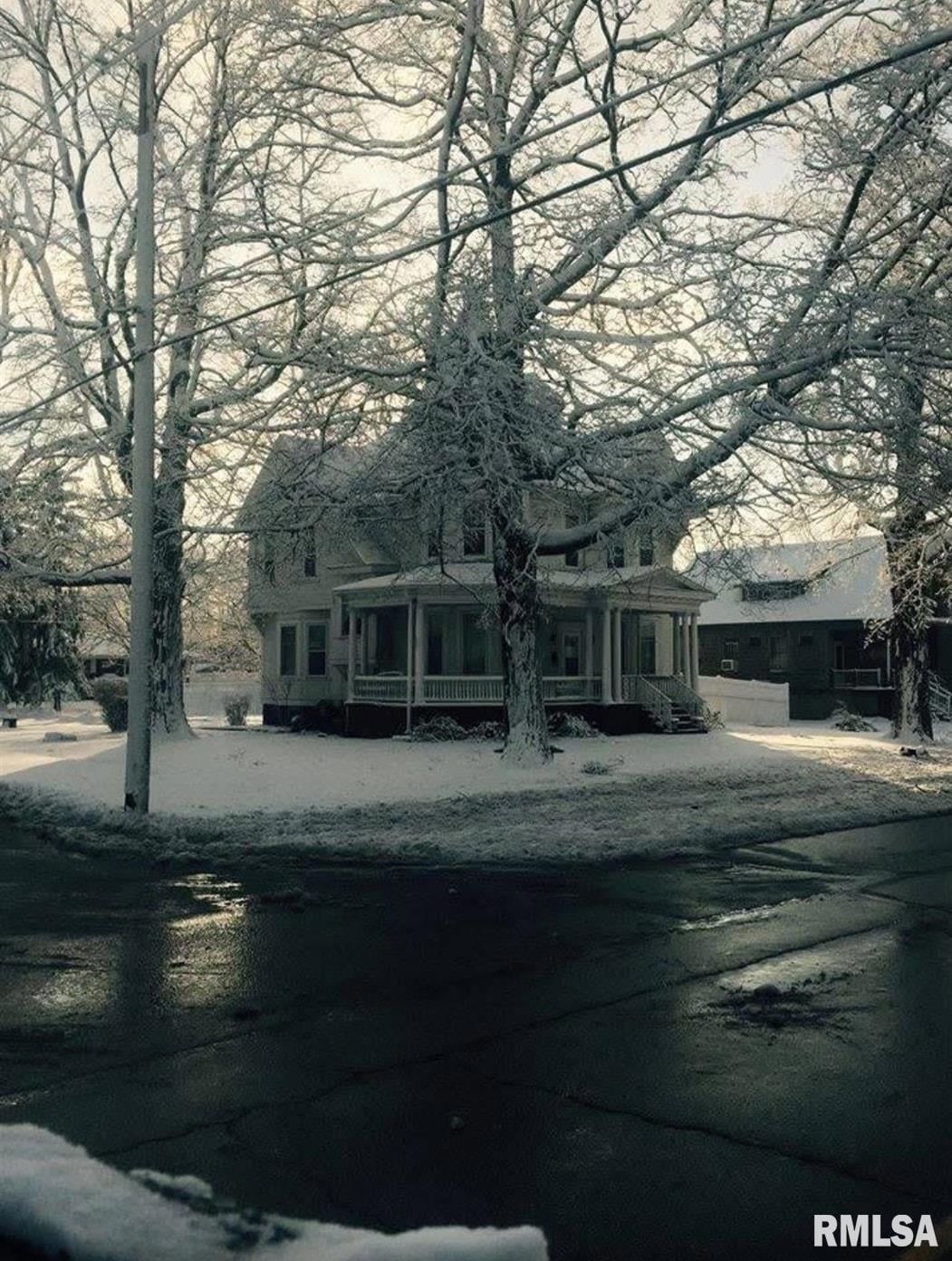 822 5th St, Lacon, IL 61540 - photo 1