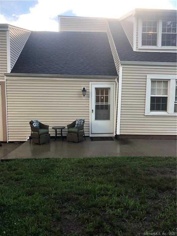 155 Dividend Rd unit 2, Rocky Hill, CT 06067 - photo 1