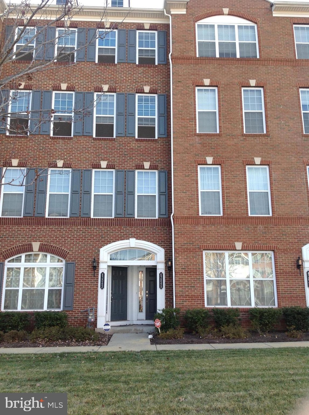 43045 Clarks Mill Terrace, Ashburn, VA 20148 - photo 1