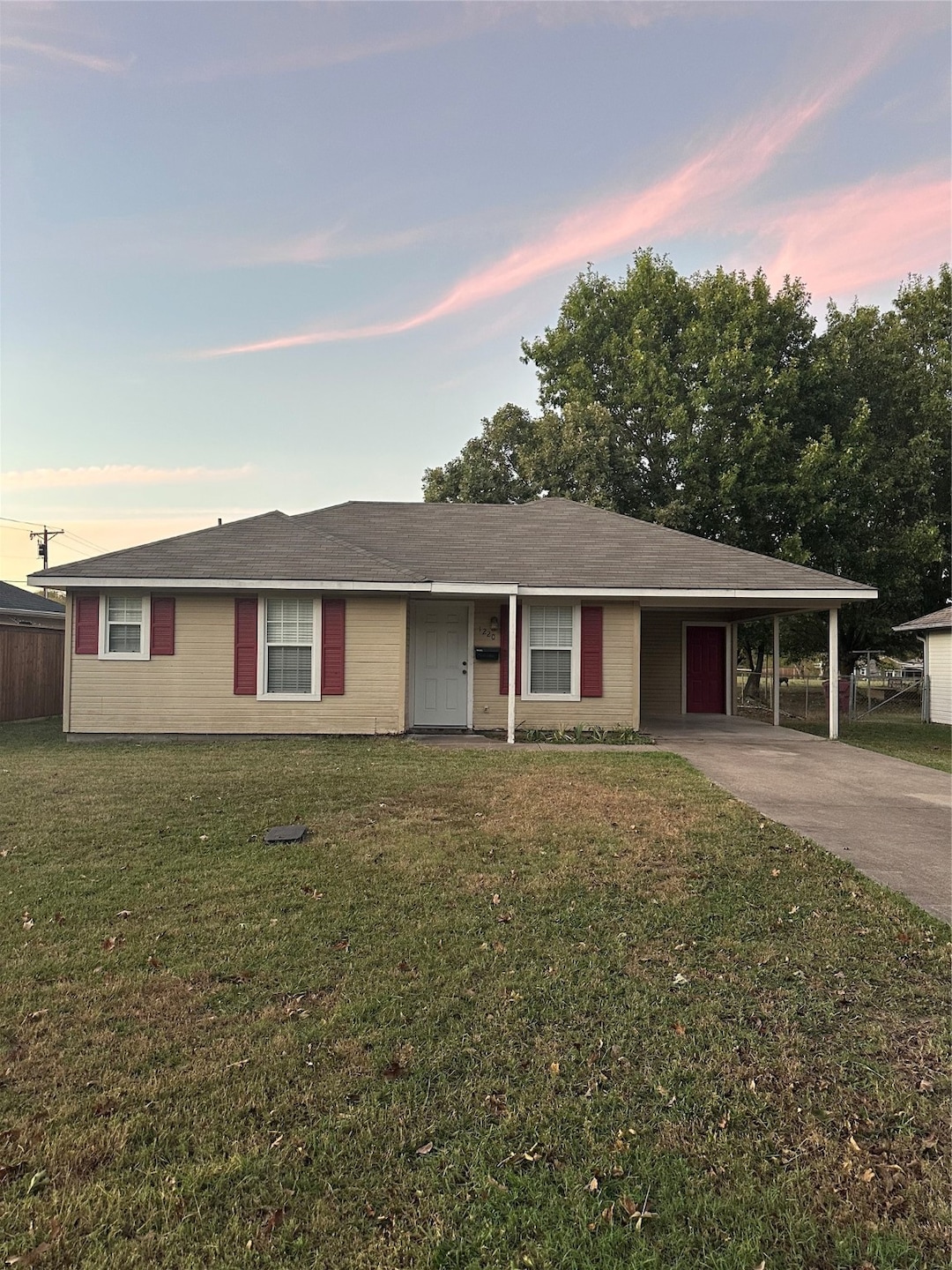 For Rent $1,200/month