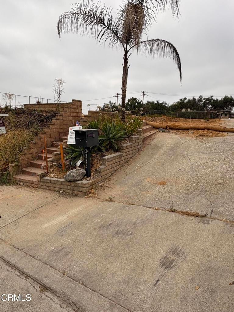 Under Contract $725,000