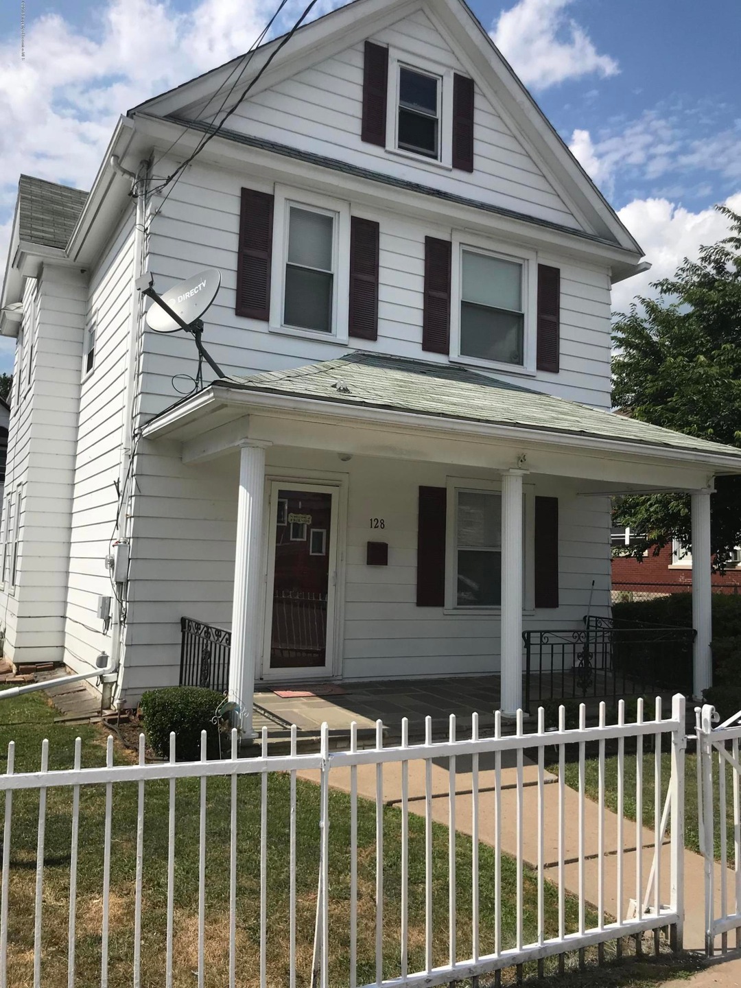 128 Delaware Ave, Olyphant, PA 18447 - photo 1