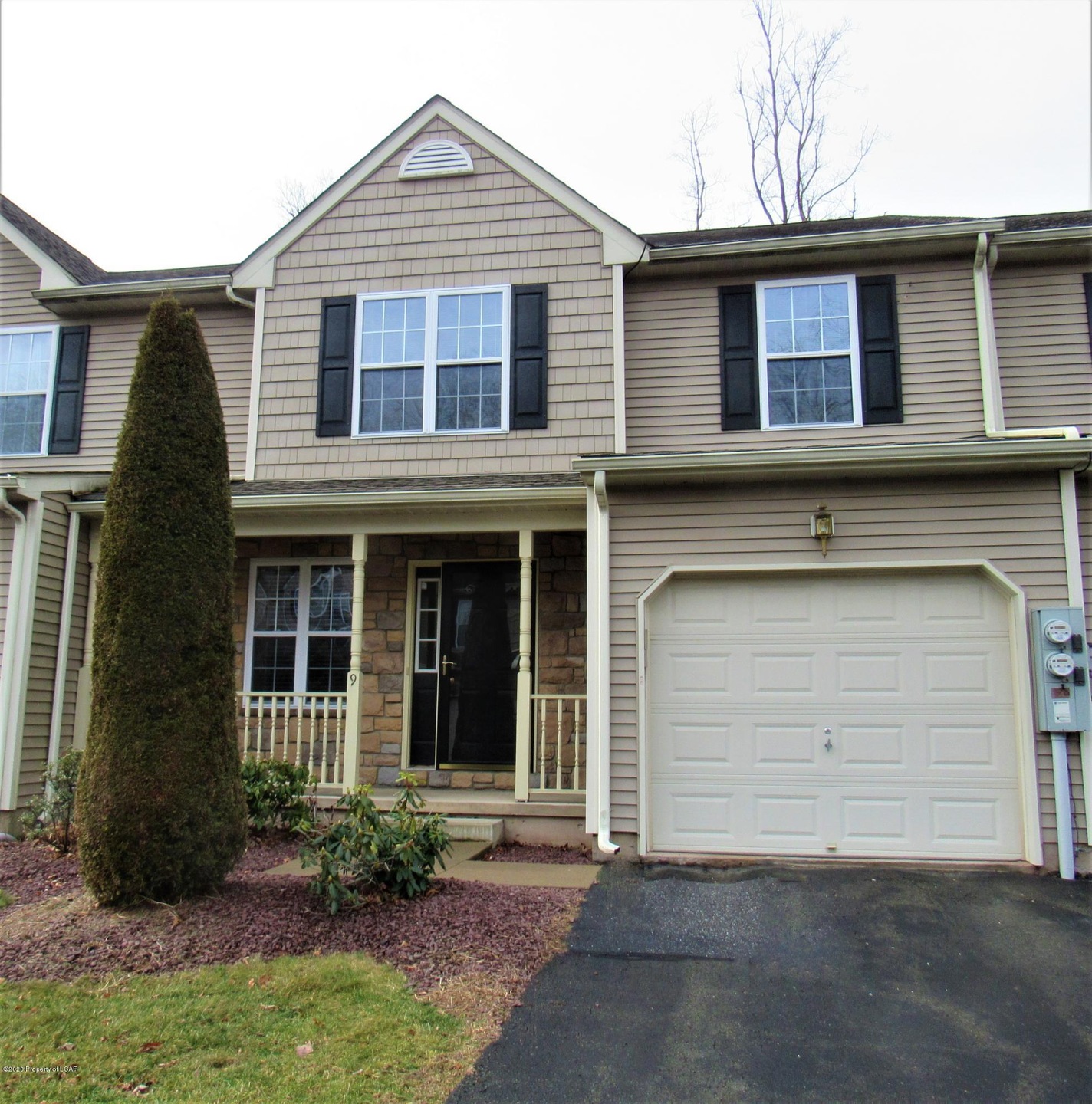 9 Sand Hollow Dr, Drums, PA 18222 - photo 1