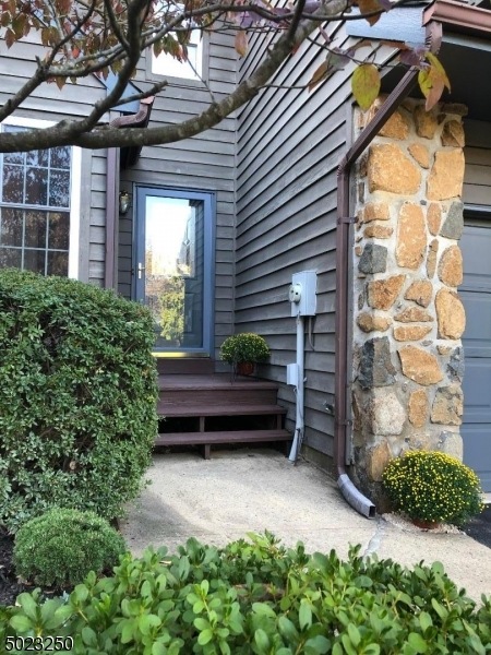 20 Andover Cir unit G, Princeton, NJ 08540 - photo 1